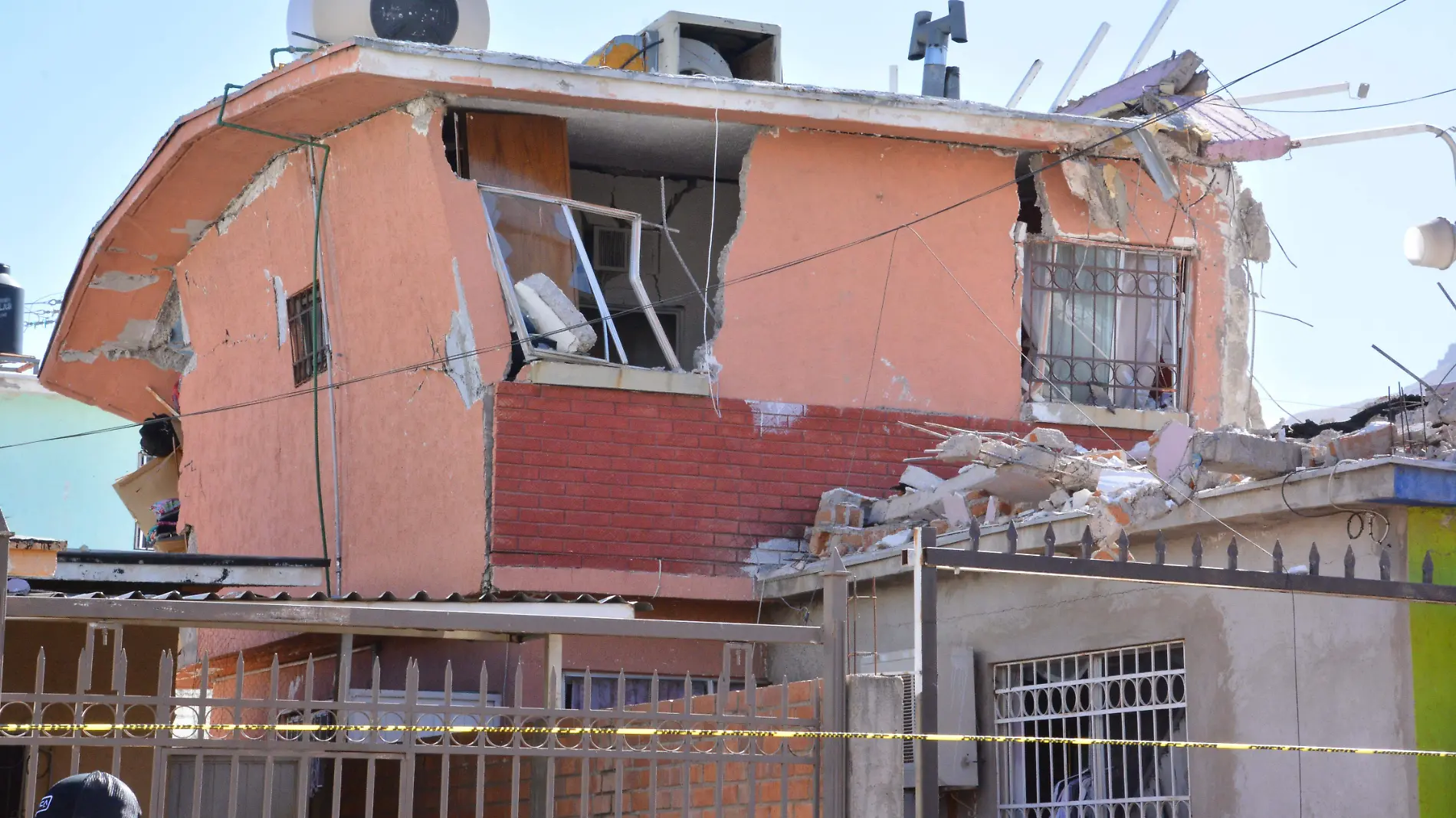 levantan censo de daños por explosion en casas dañadas (7)